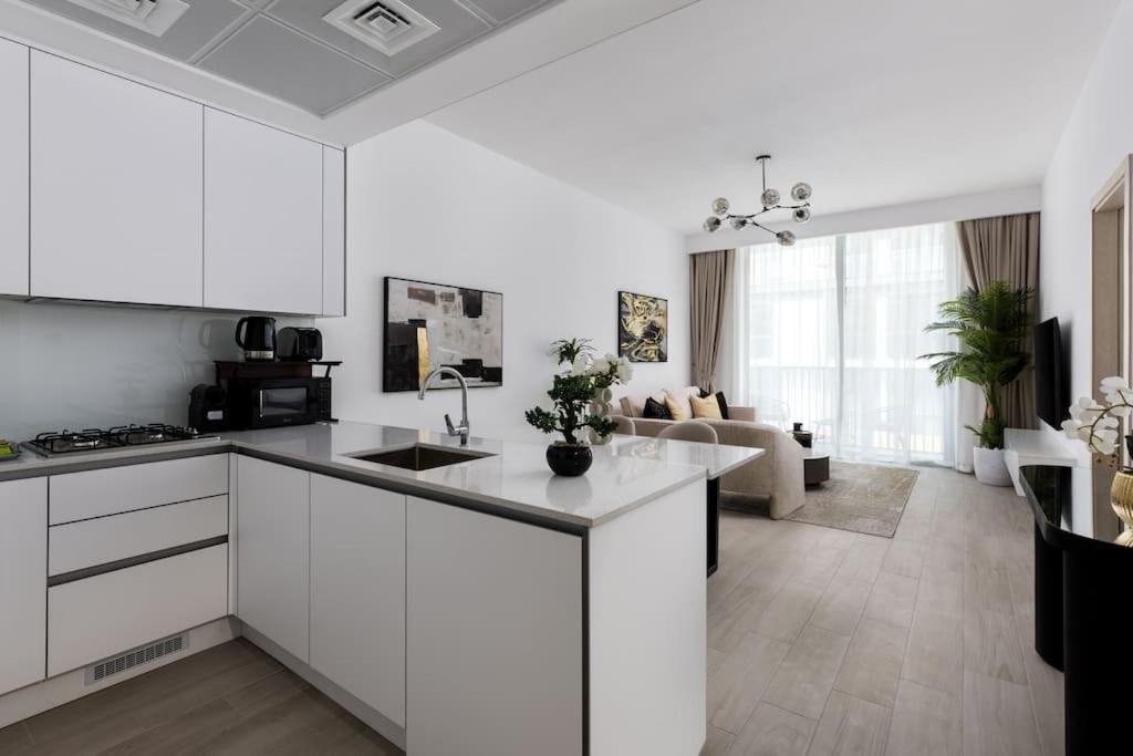 Apartment Waves - Luxury Meets Comfort, Modern 1br In Jvcs Luma22 Dubai