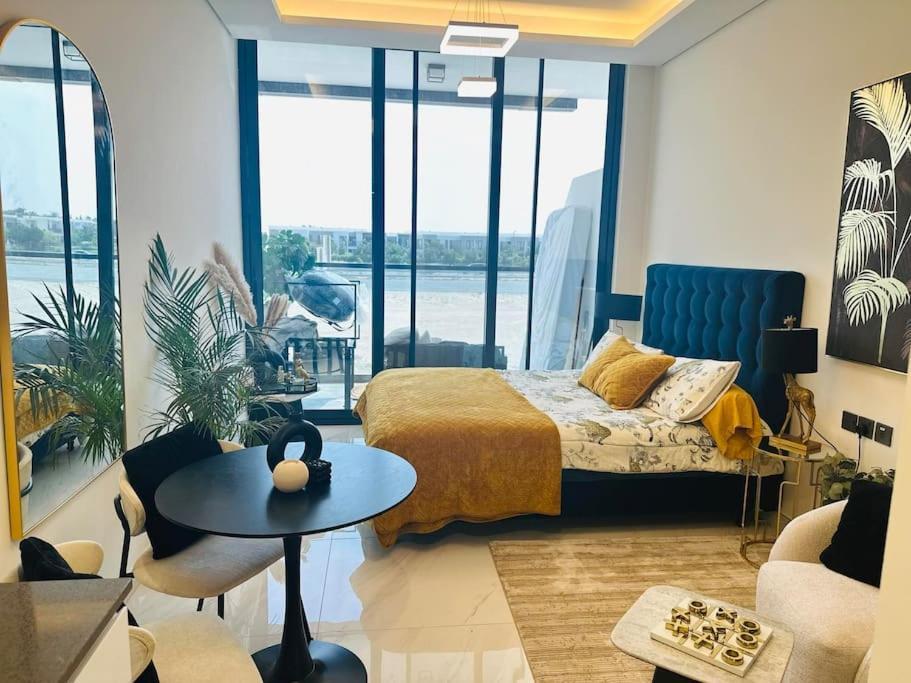 Apartment Entierement Meuble Dubai