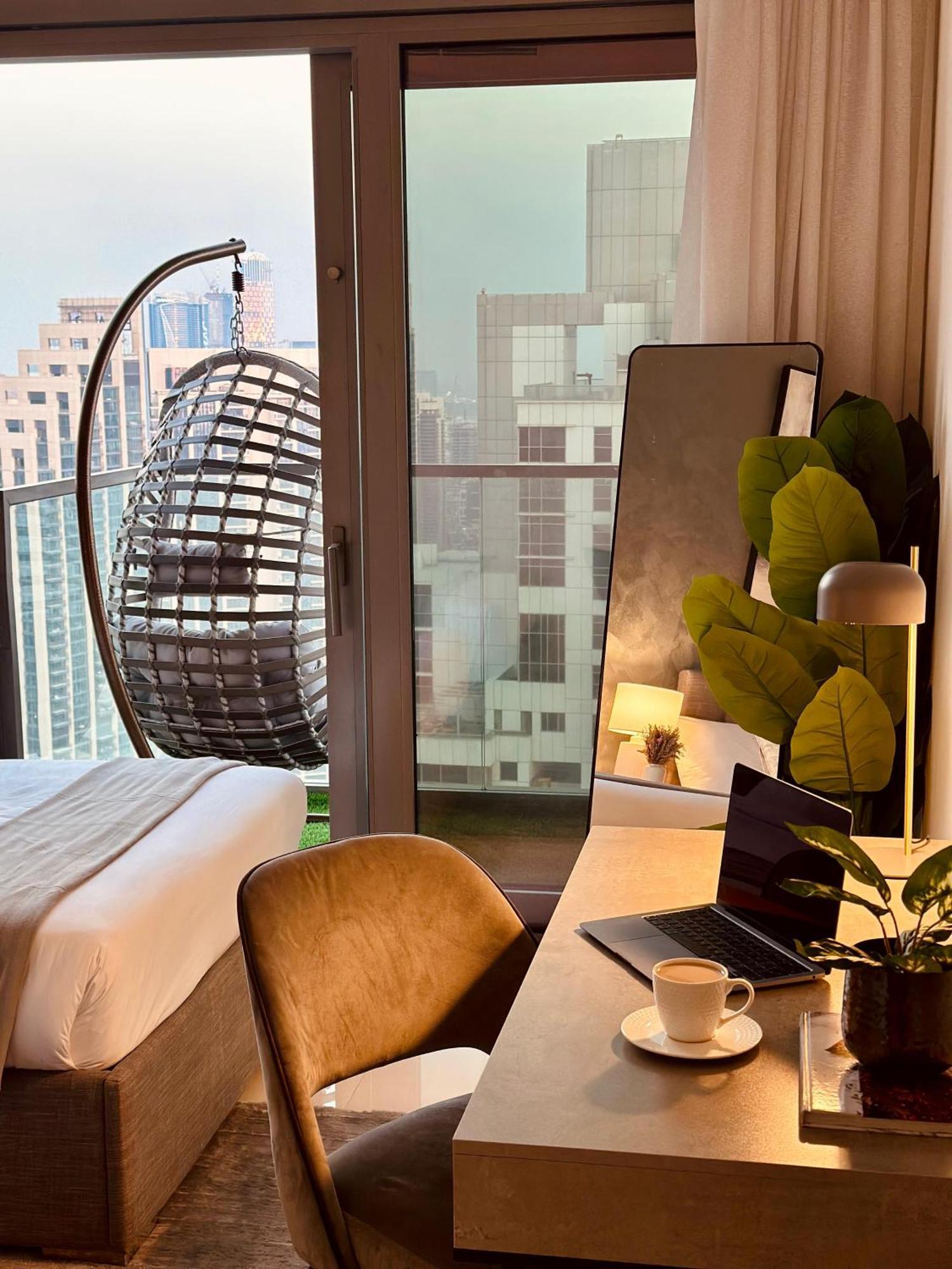 Paramount Midtown I Sky High Luxury 2br With Burj Khalifa View & Highest Infinity Pool I Down Town