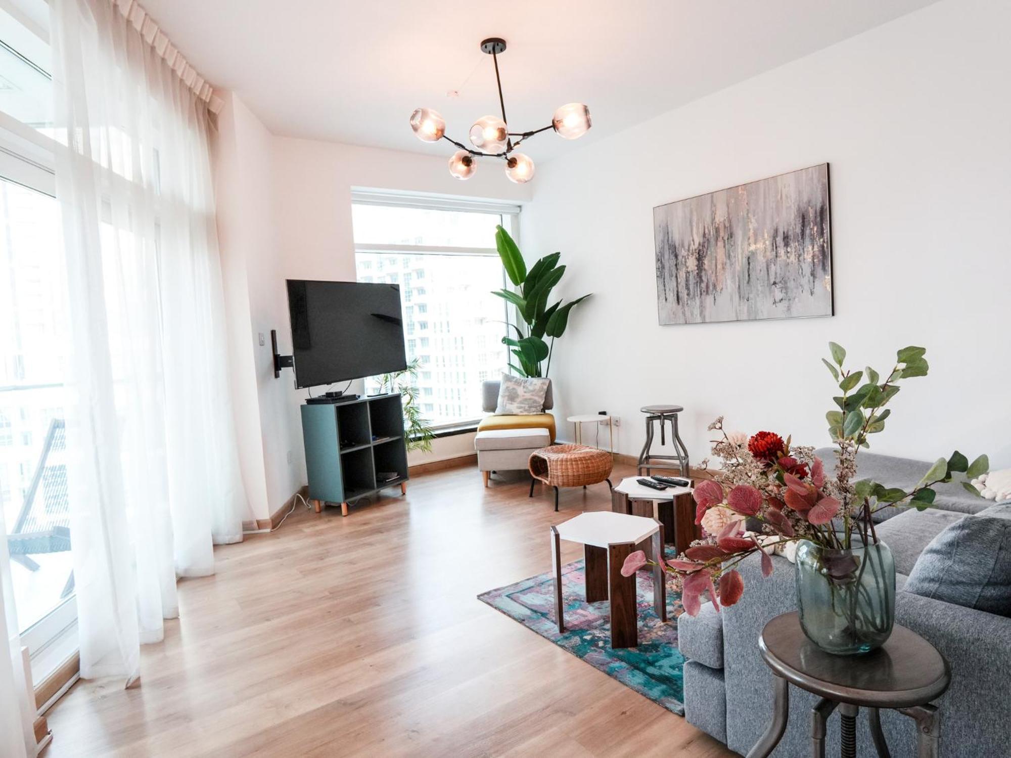 Easygo - Comfy 2bdr In Loft Tower Downtown *