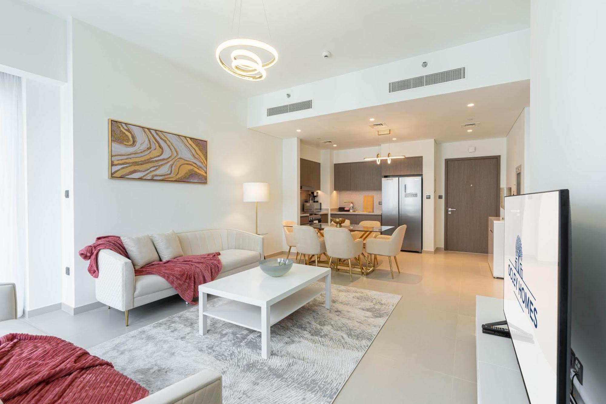 Brand New Minutes Away From Burj Khalifa Apartment