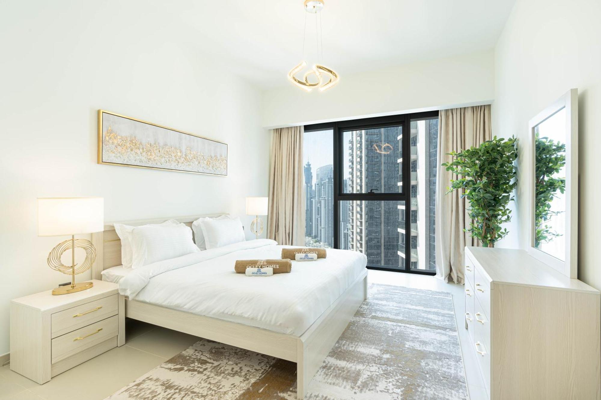 Brand New Minutes Away From Burj Khalifa * Dubai