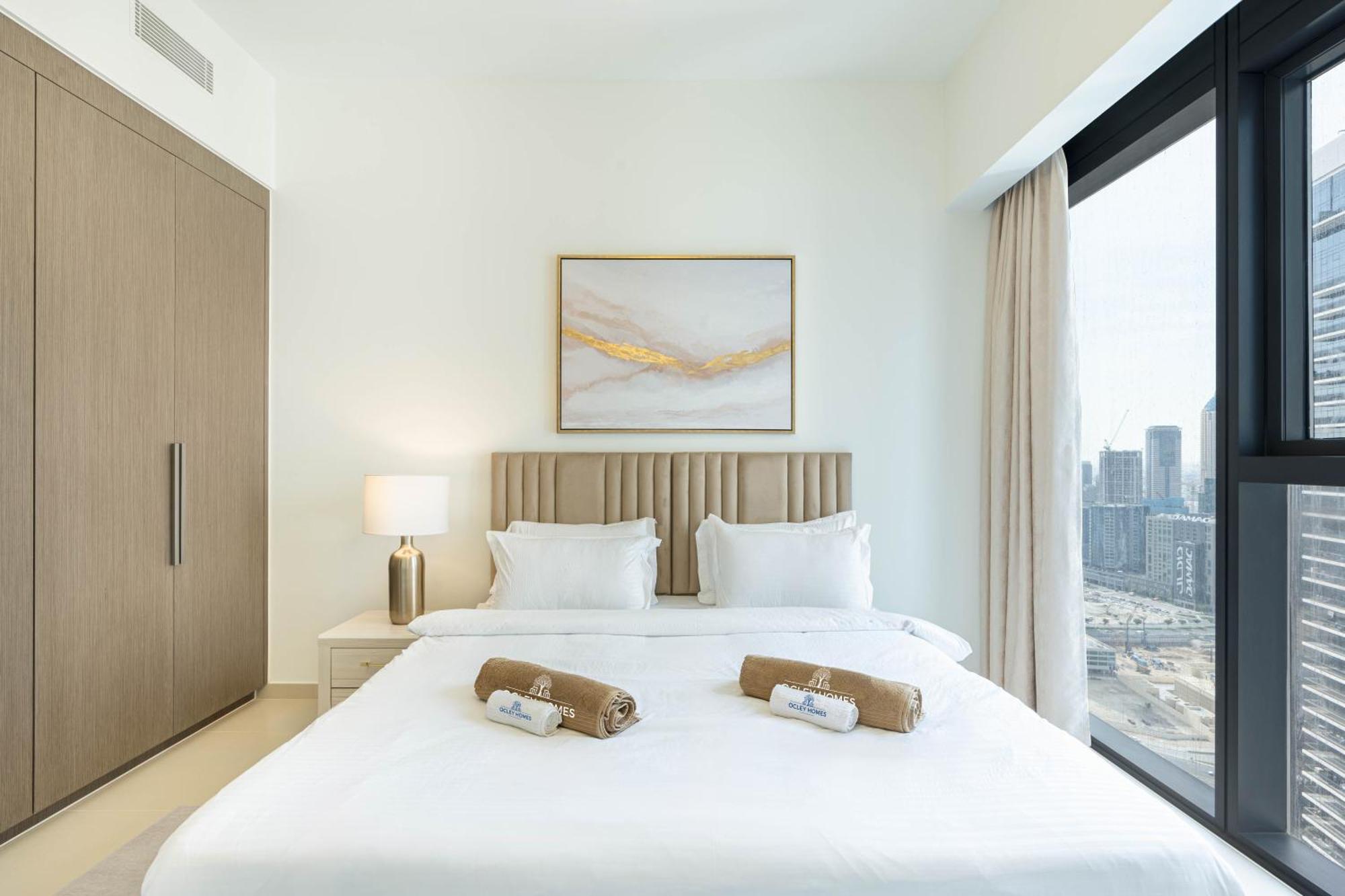 Brand New Minutes Away From Burj Khalifa Apartment Dubai