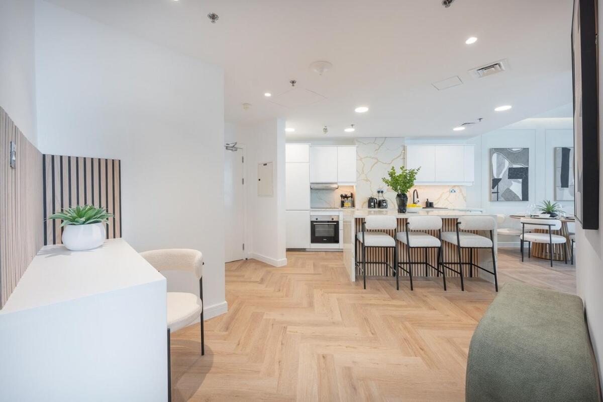 Exquisite 2-bedrooms At The Torch Tower In Marina Near The Beach! Apartment