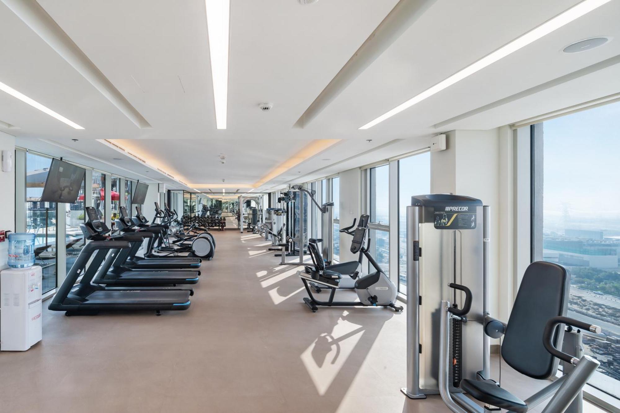 Prestige 2 Bedroom In Golf Hills Apartment *
