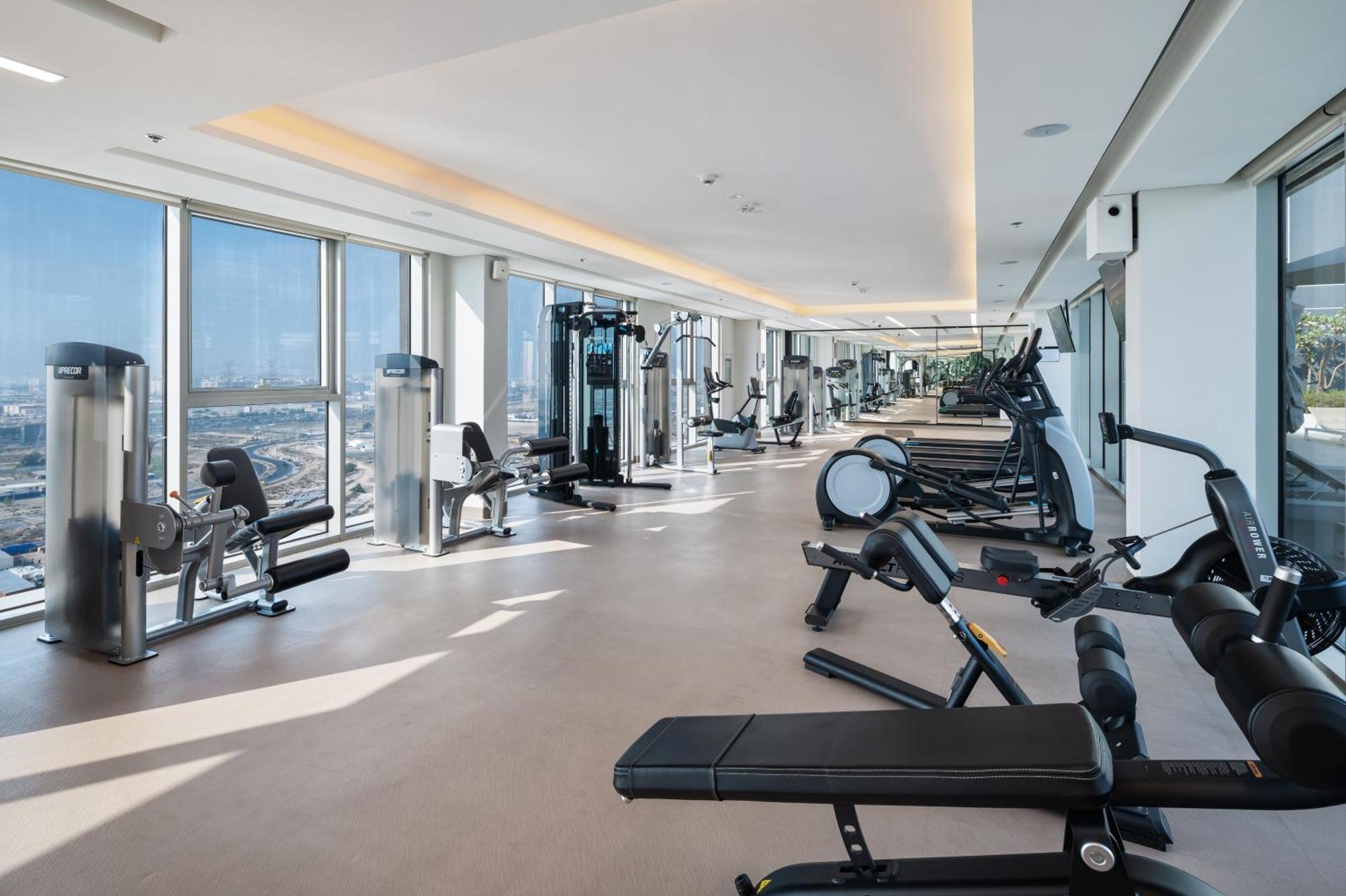 Prestige 2 Bedroom In Golf Hills Apartment Dubai