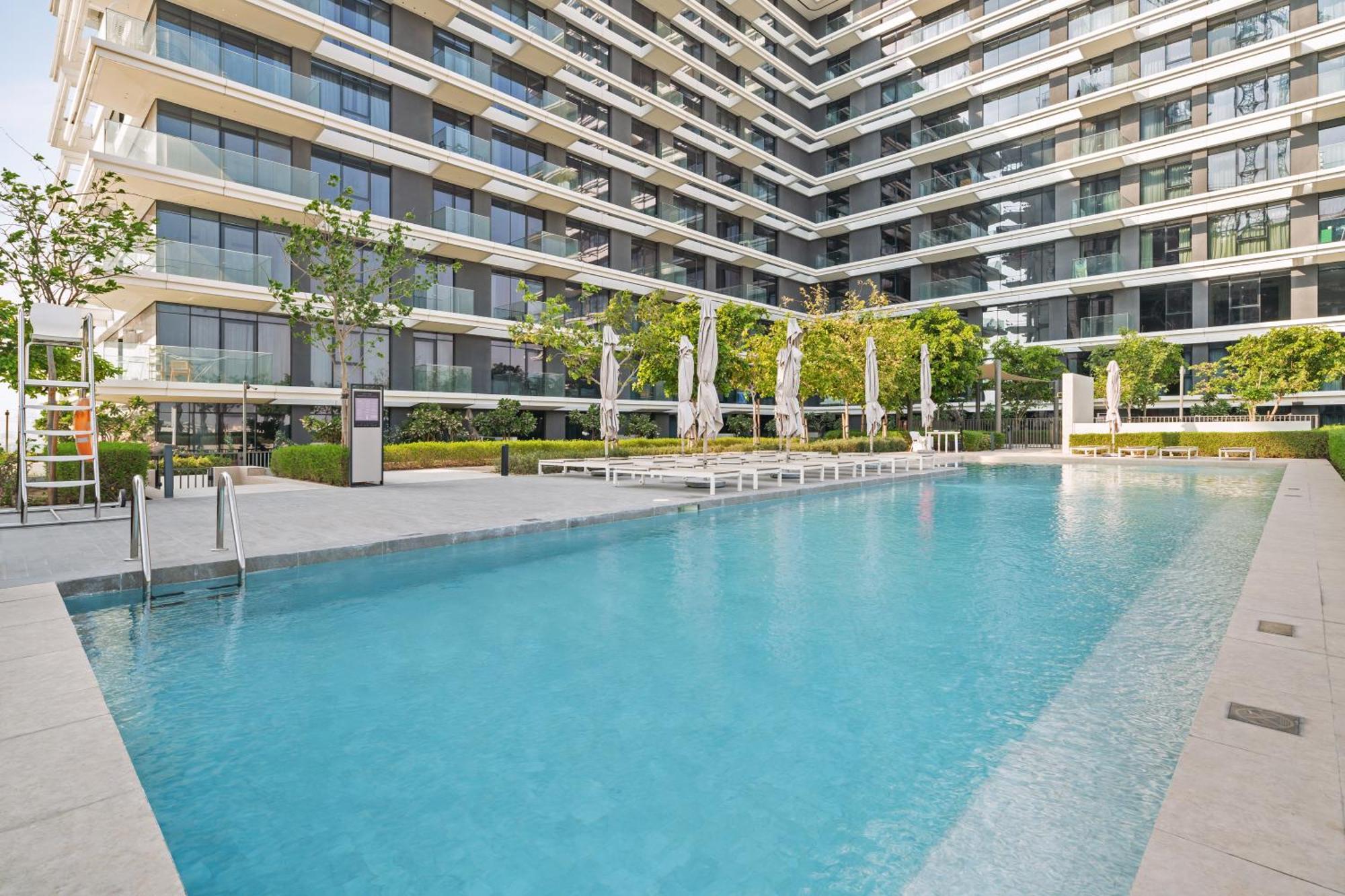 Prestige 2 Bedroom In Golf Hills * Dubai
