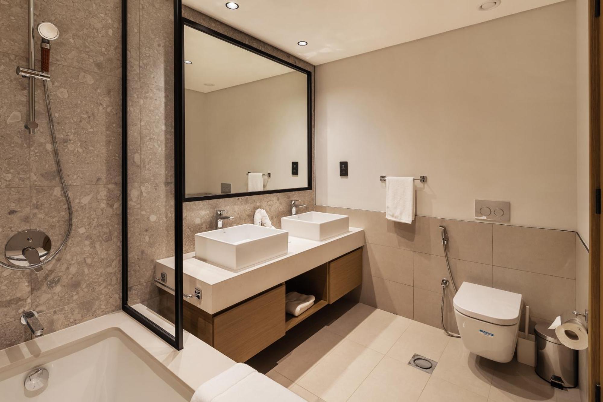 Prestige 2 Bedroom In Golf Hills Apartment Dubai