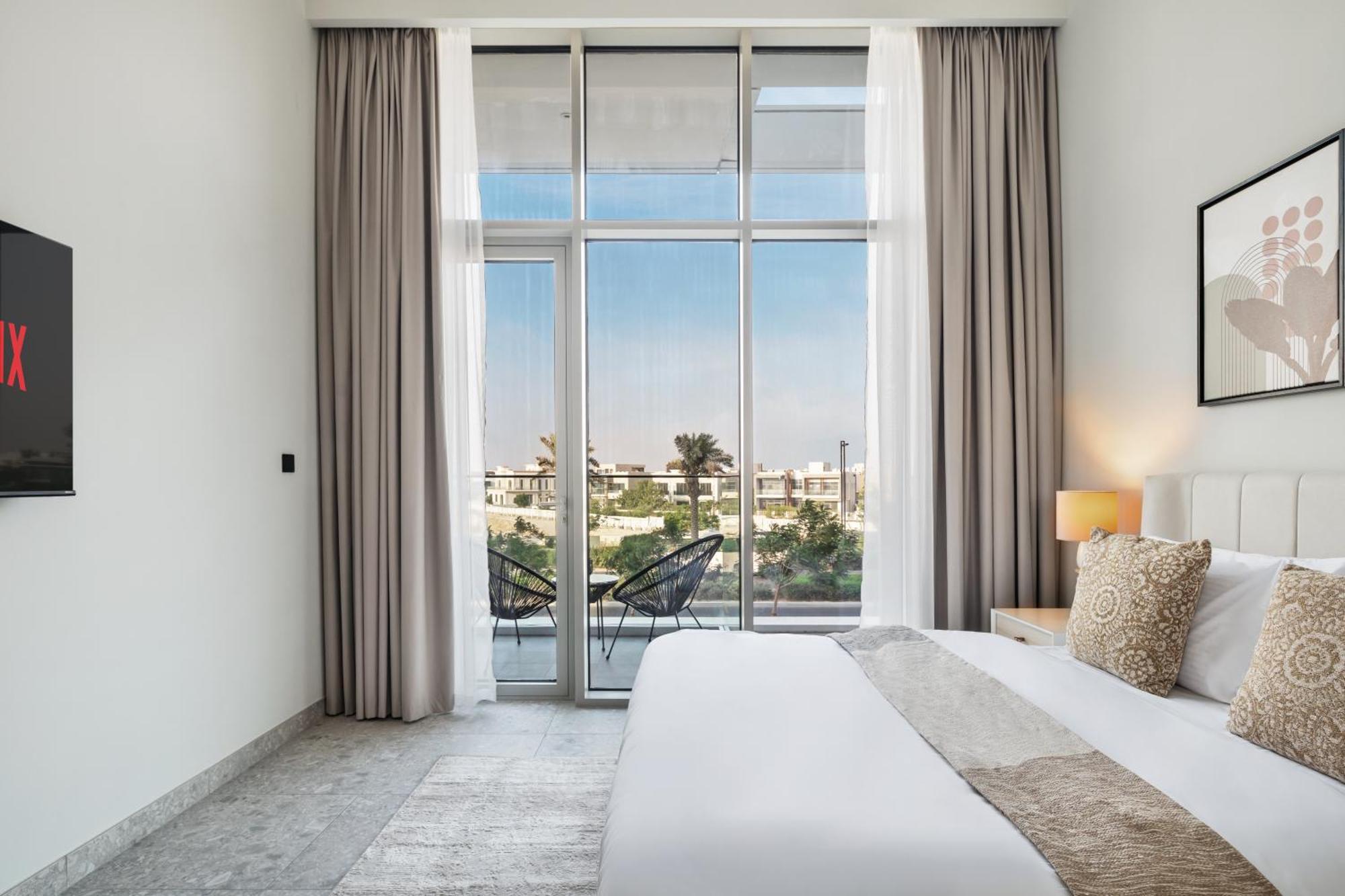 Prestige 2 Bedroom In Golf Hills Apartment *