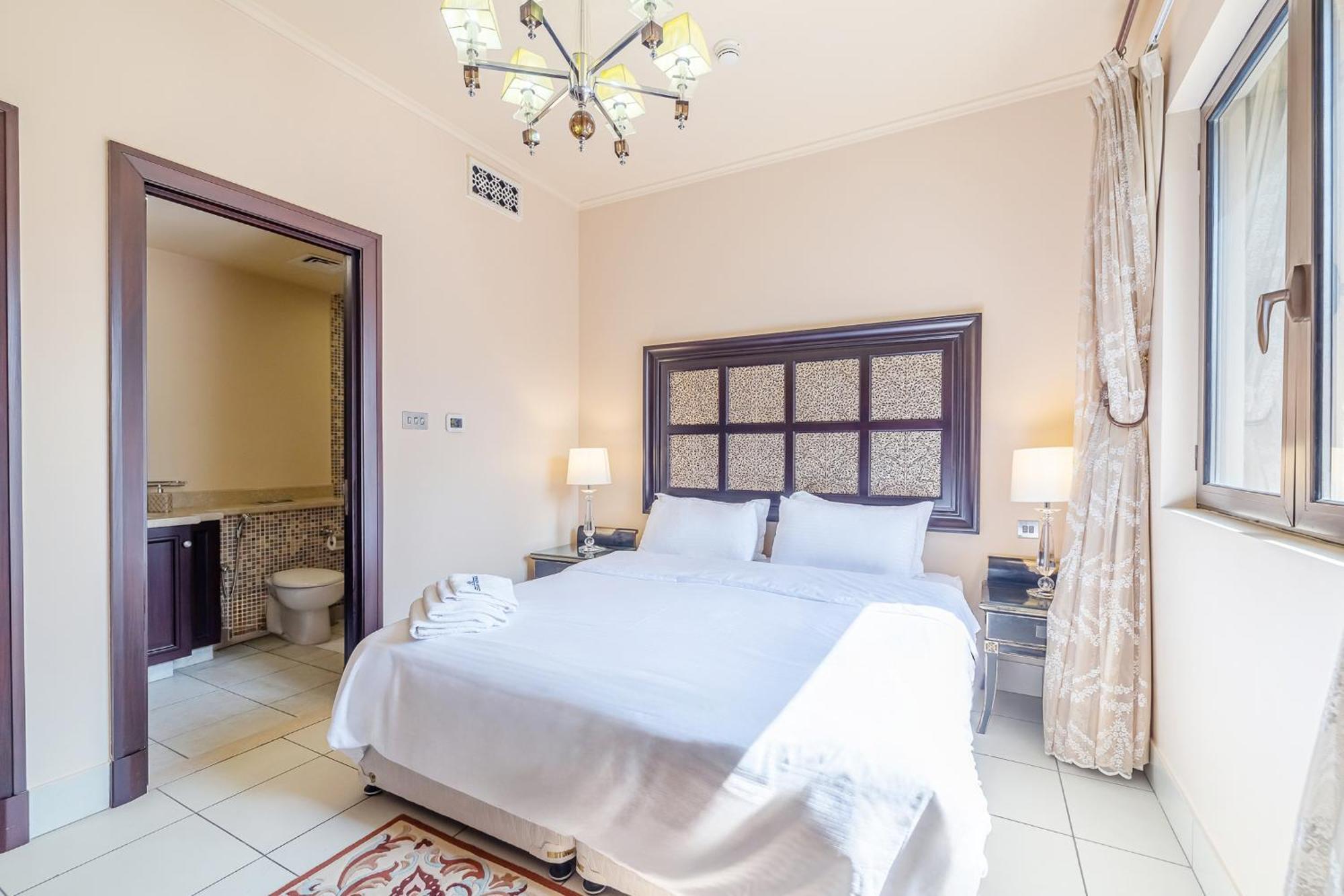 Traditional With Full Burj View In The Old Town * Dubai