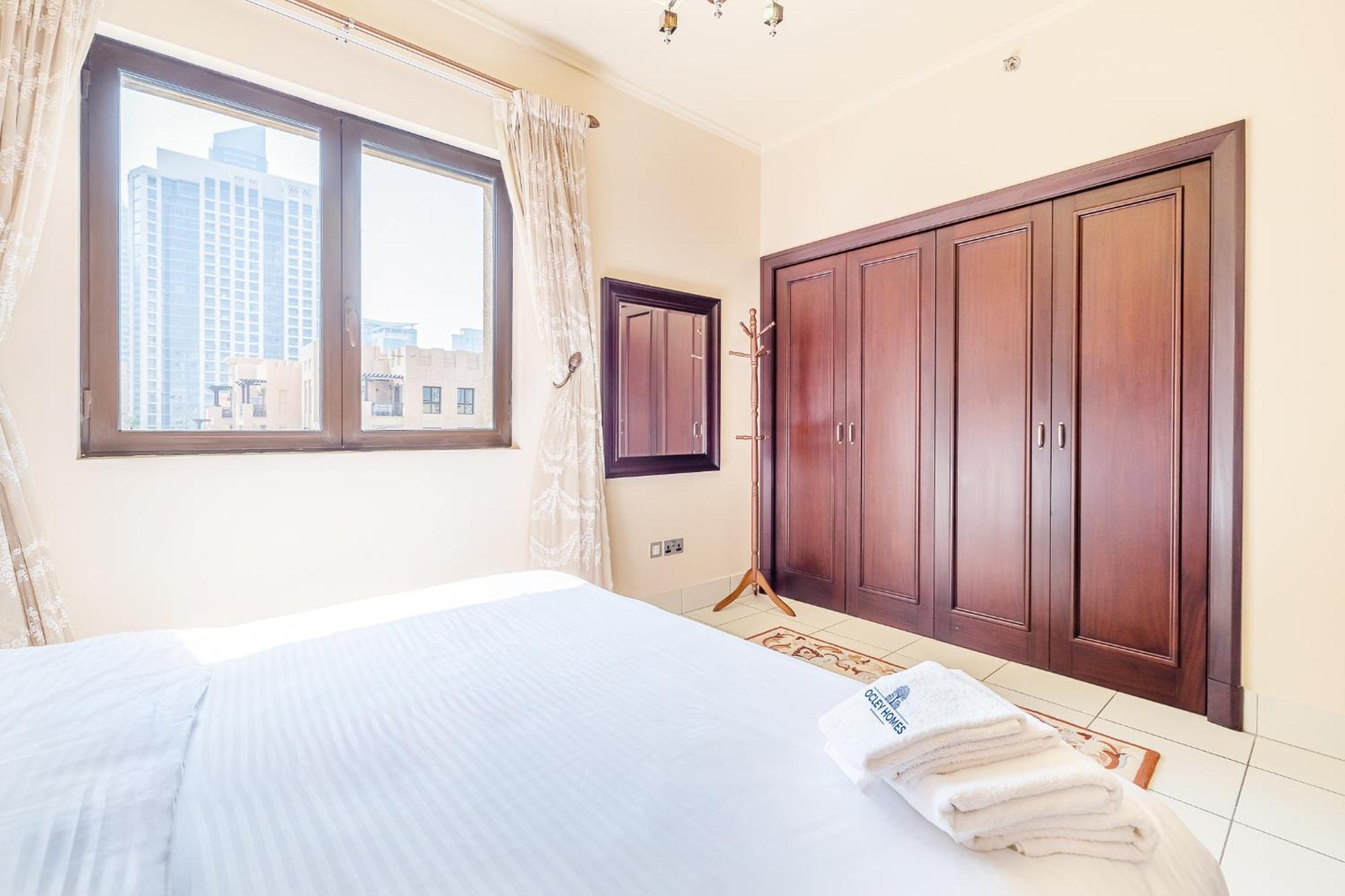 Traditional With Full Burj View In The Old Town Apartment Dubai