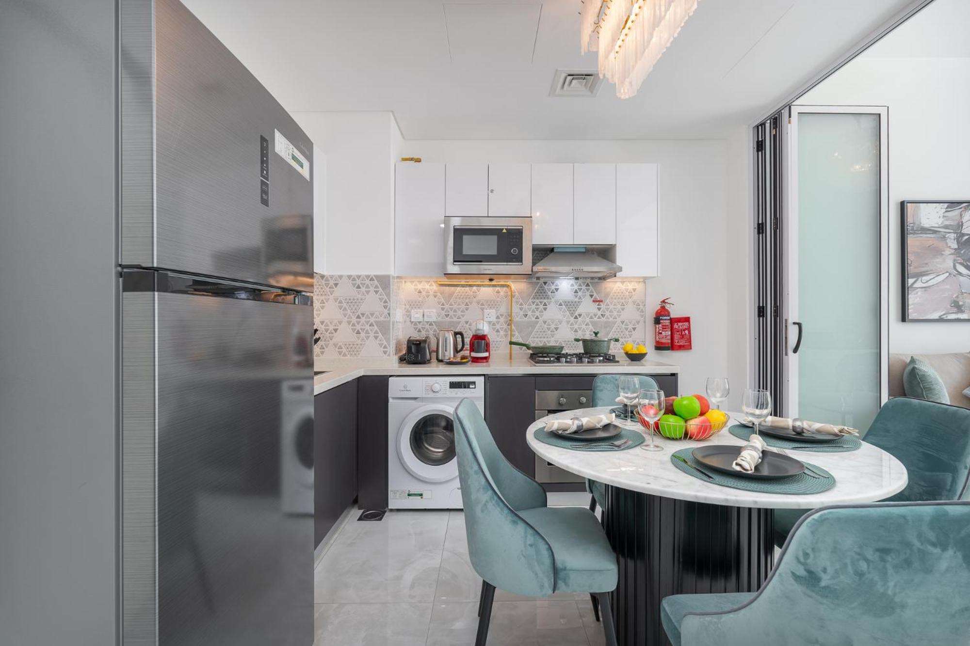 Apartment Vogue Elegance At Pearlz Near Metro Dubai