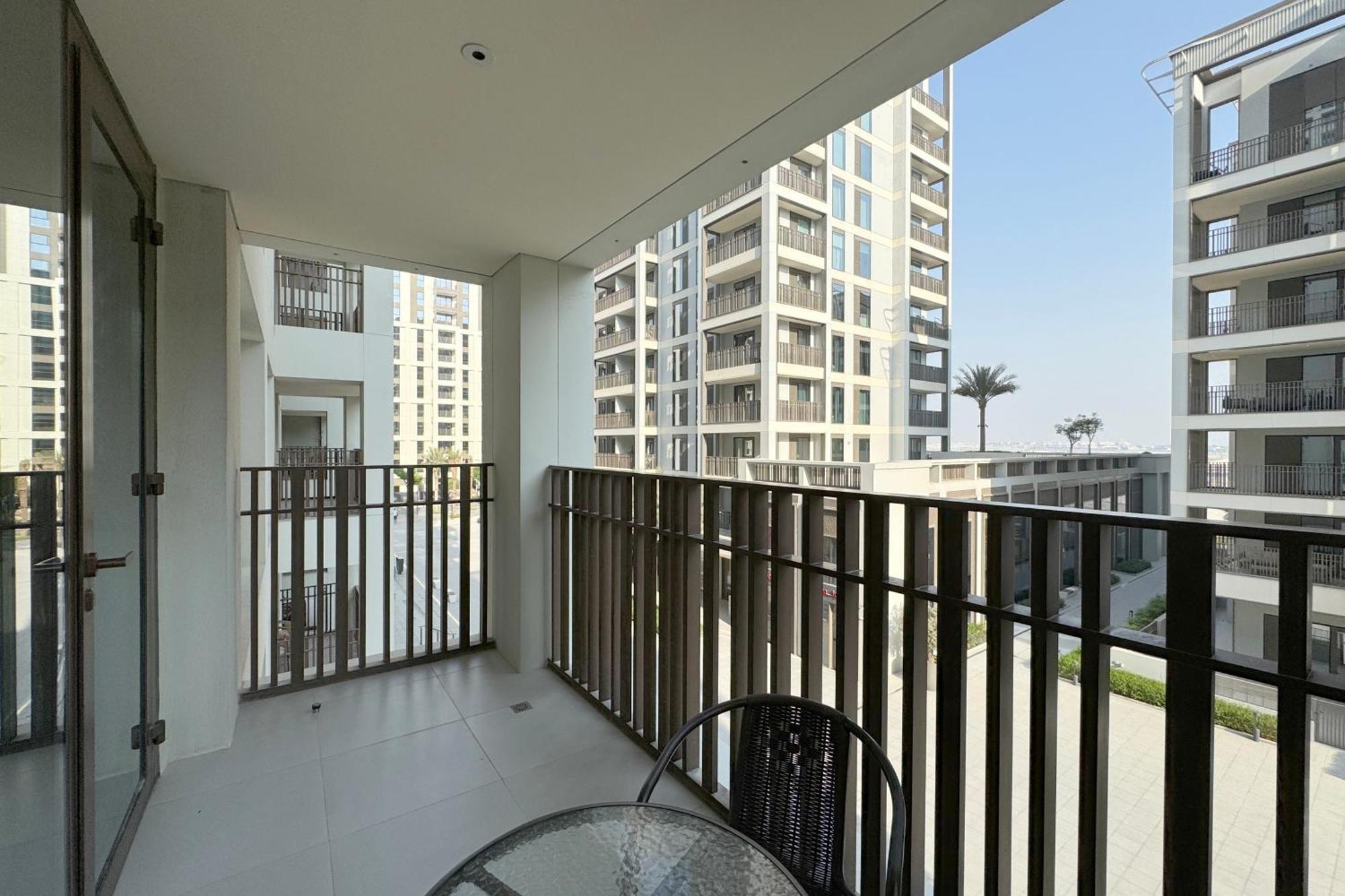 Premium White And Beige 3br In Creek Harbour Apartment