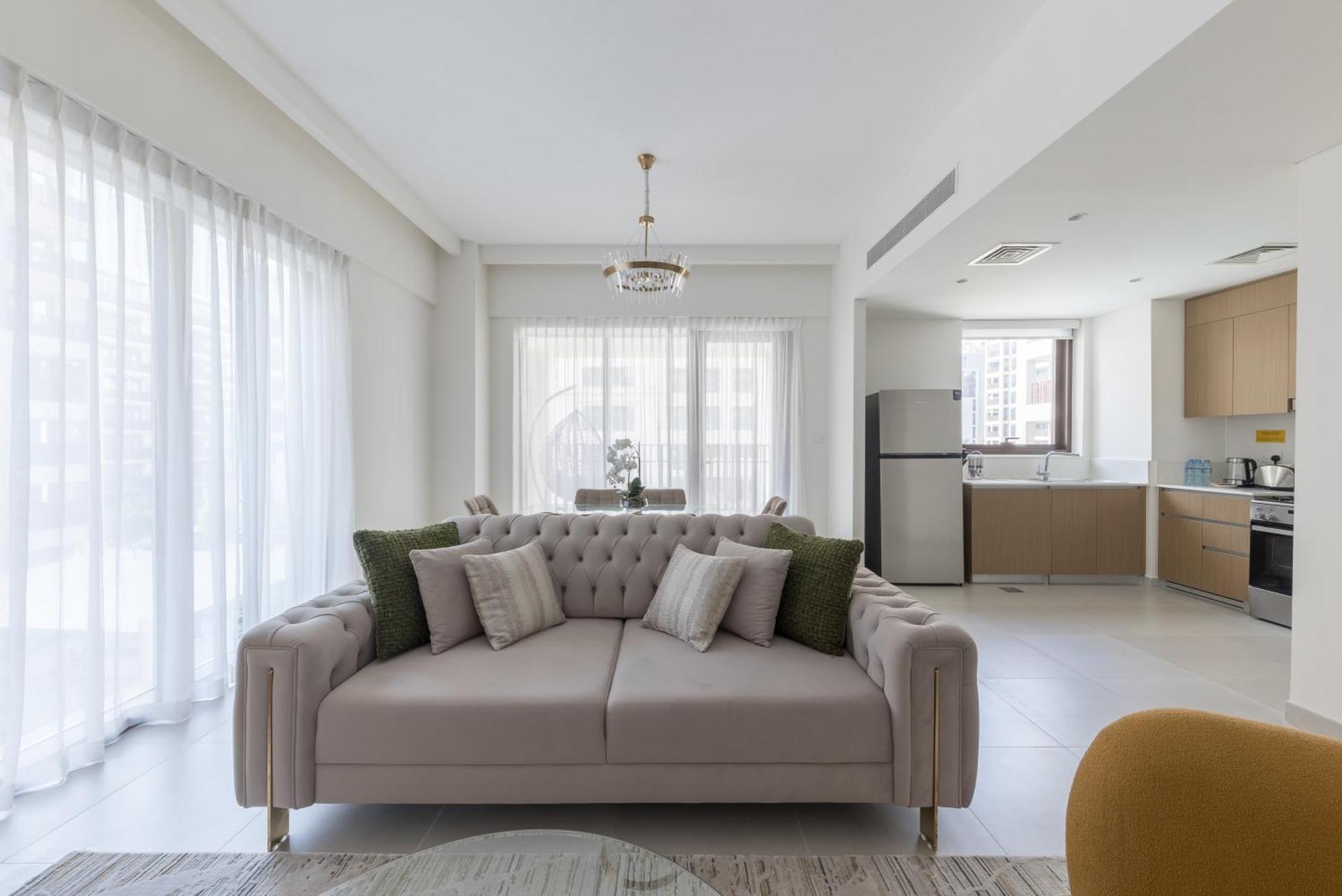 Apartment Premium White And Beige 3br In Creek Harbour Dubai