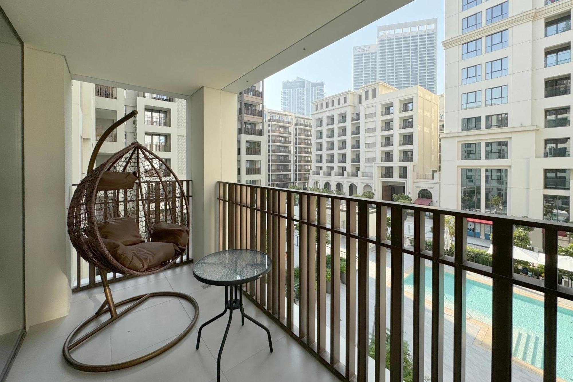 Apartment Premium White And Beige 3br In Creek Harbour