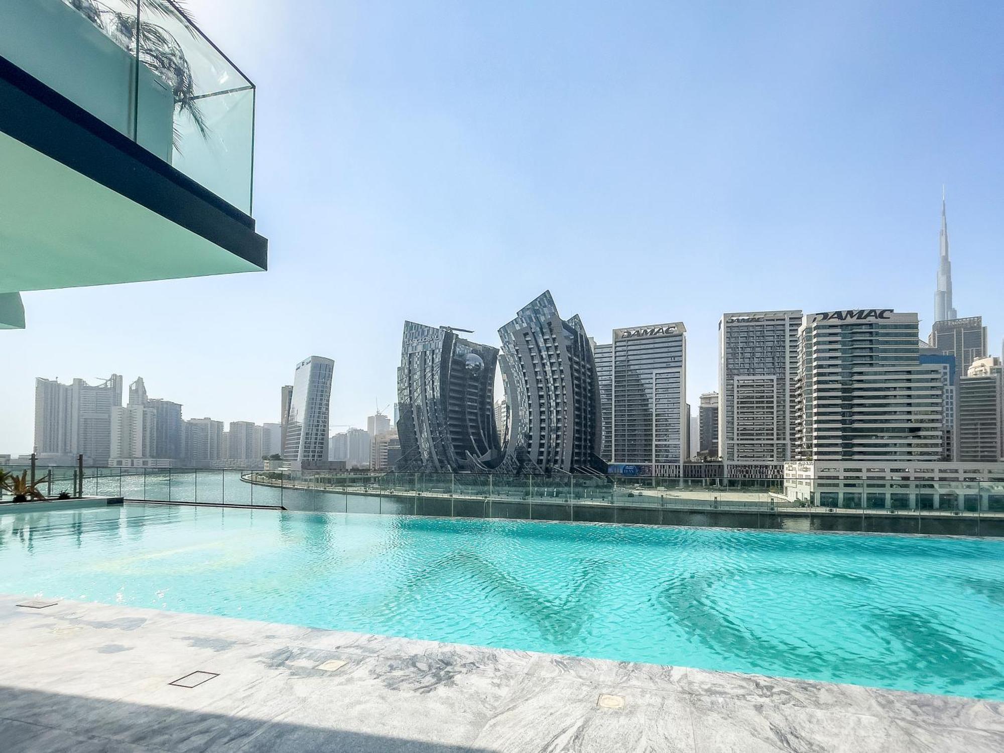Elegant 1-bedroom Apartment *