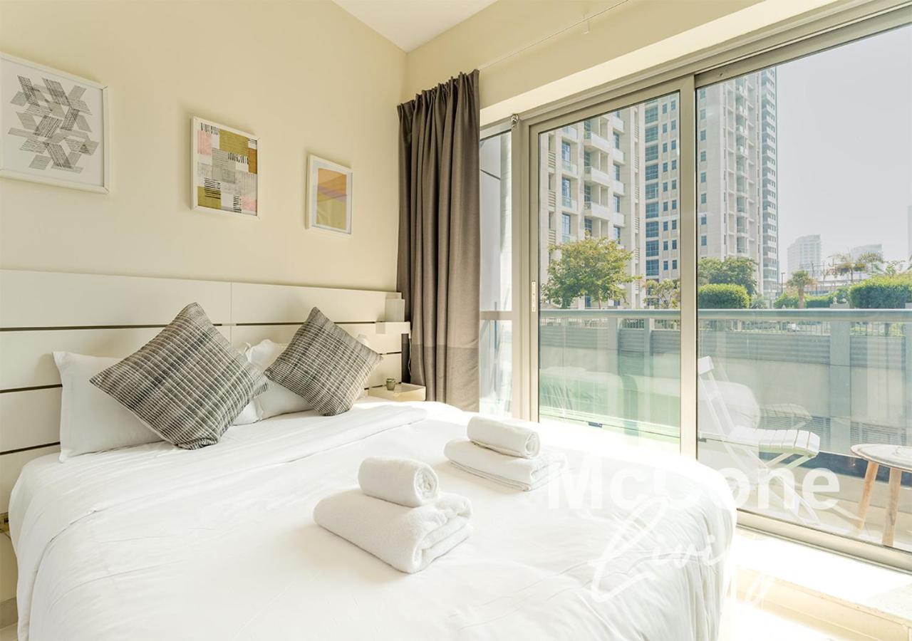Chic Studio By Marina Walk & Beach Apartment