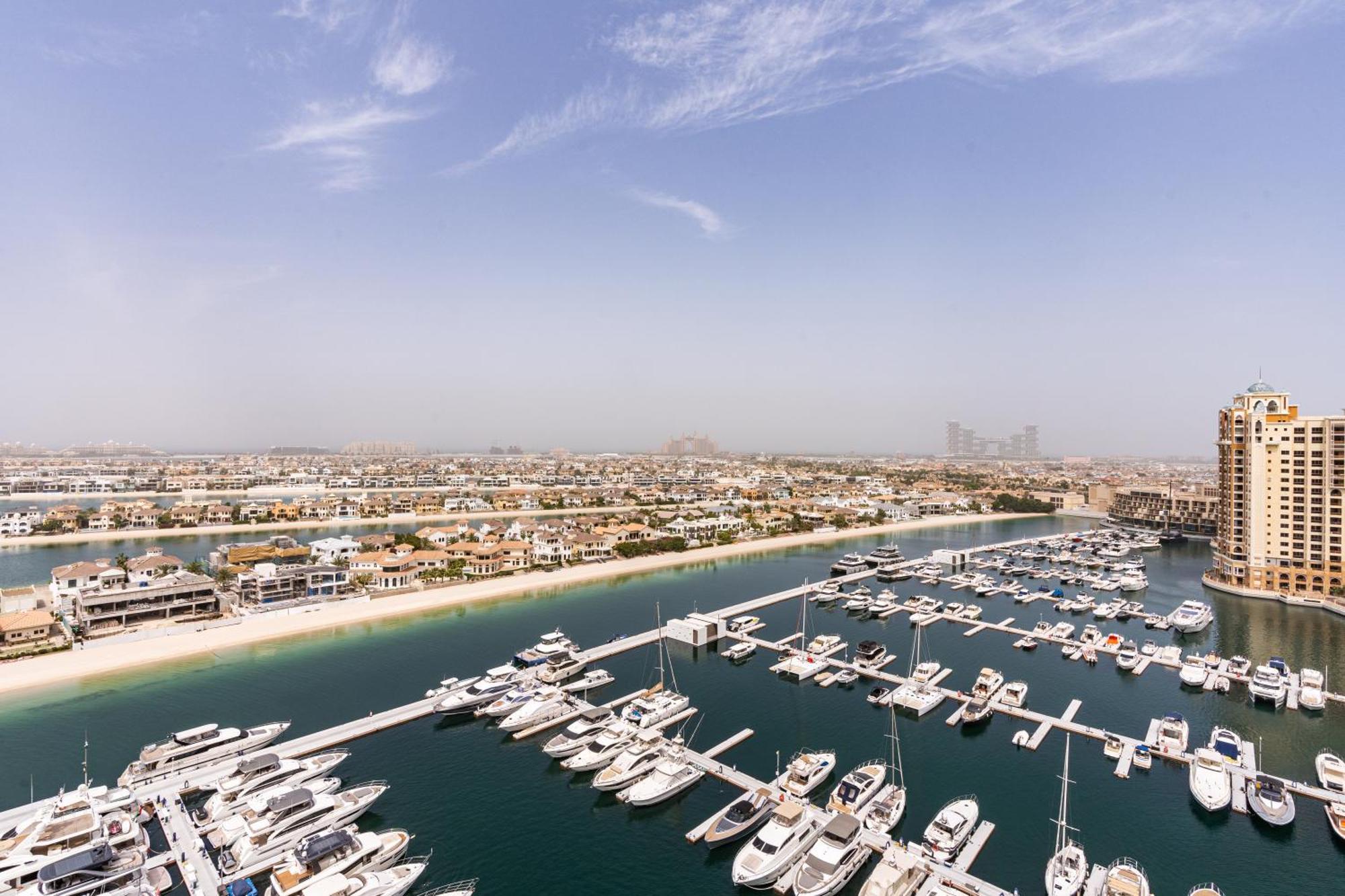 Palm Next To Nakheel Mall With Private