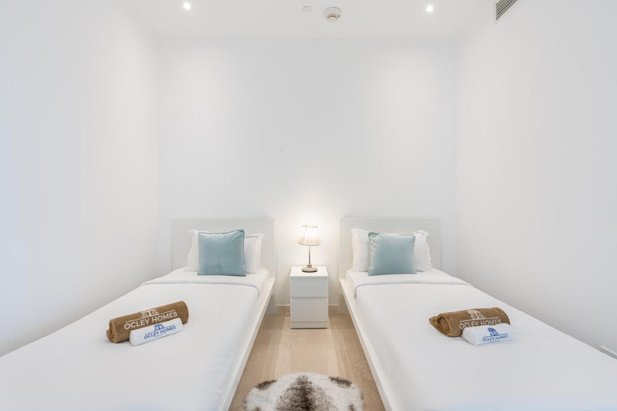 Palm Next To Nakheel Mall With Private Apartment Dubai