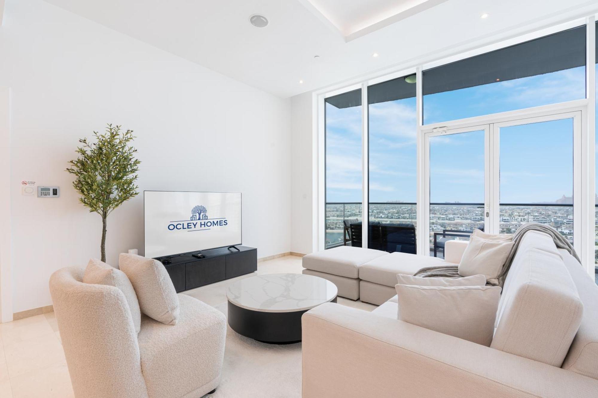 Palm Next To Nakheel Mall With Private Apartment