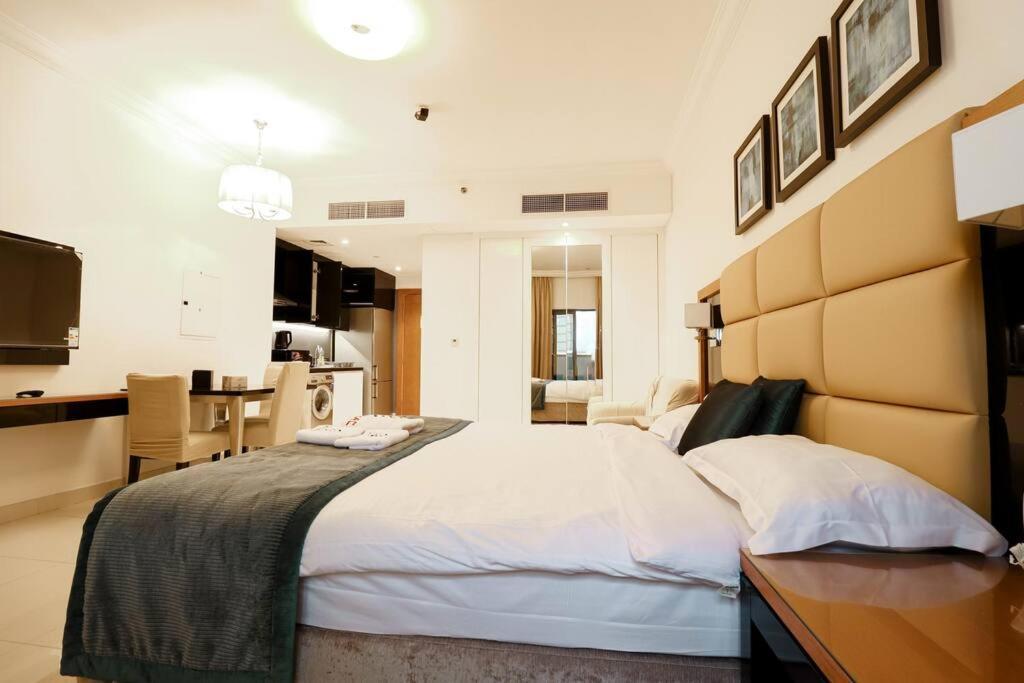 Apartment Capital Bay Ezytrac Dubai