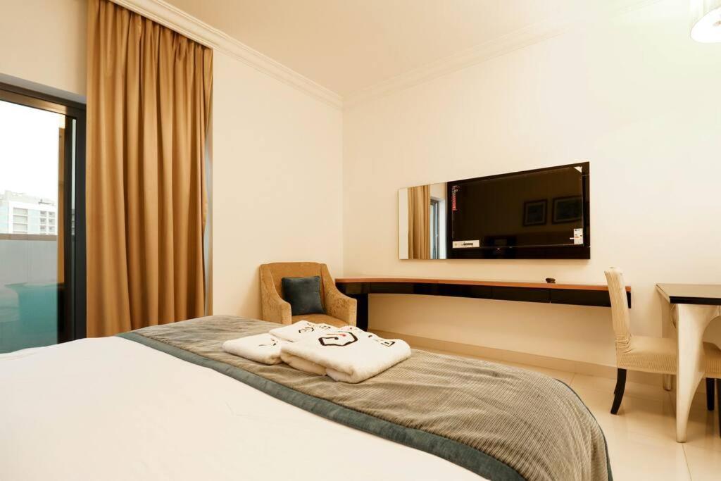 Apartment Capital Bay Ezytrac *