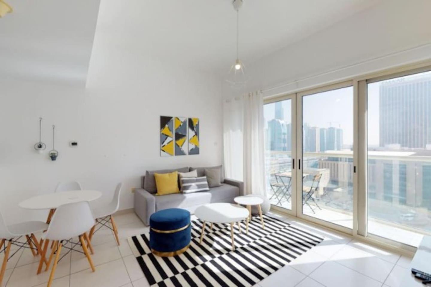 Inviting 1br In Marina Dubai