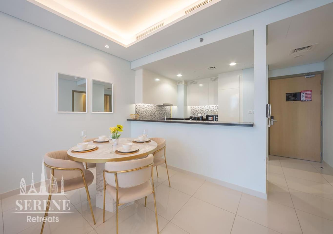 Serene Retreats Paramount 2 Bed Flat With Burj View Apartment Dubai