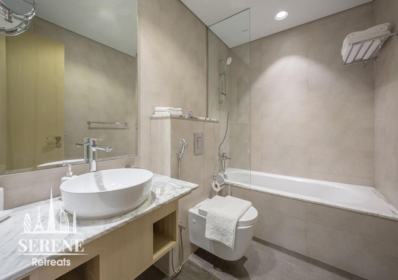 Serene Retreats Paramount 2 Bed Flat With Burj View