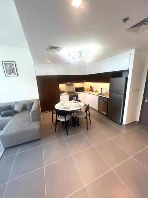 Apartment Trendy Promenade Living Creek Harbour Dubai