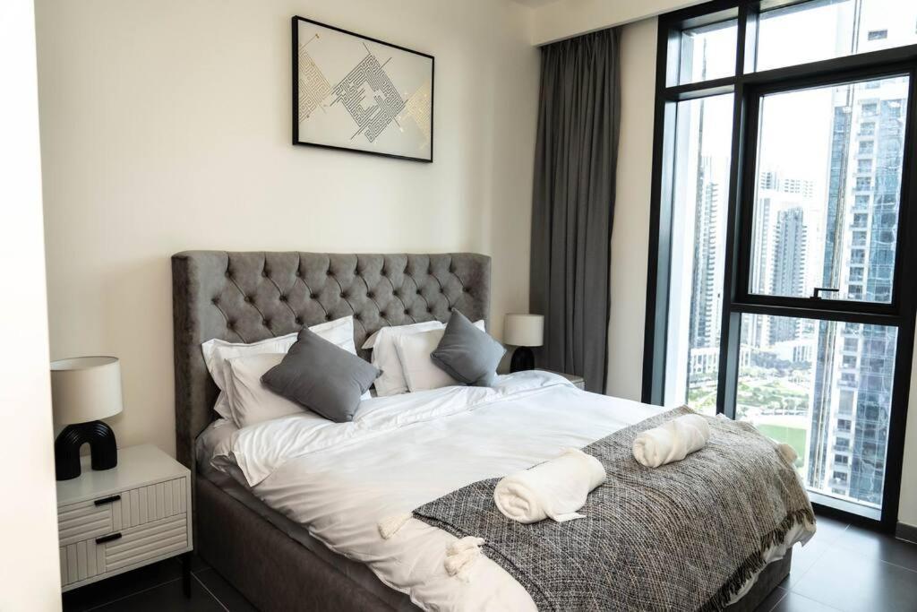 Apartment Trendy Promenade Living Creek Harbour *