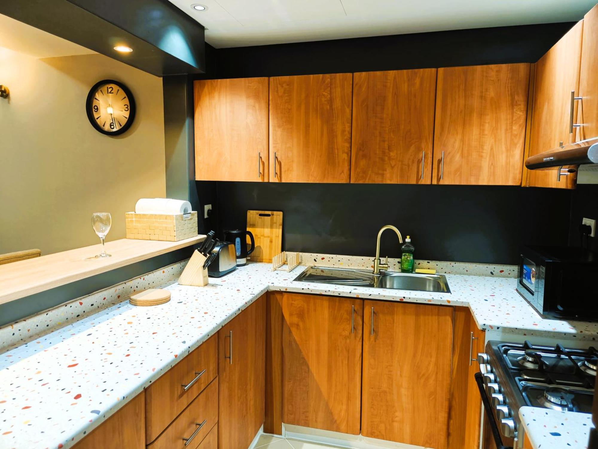 Apartment 369 Stays- 1 Bedroom In Sports