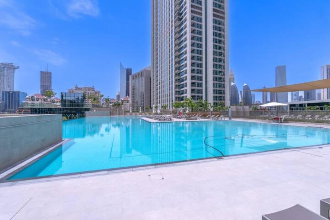 Apartment Luxurious 4-bedrooms Near Burj Khalifa And Mall In Downtown! Dubai