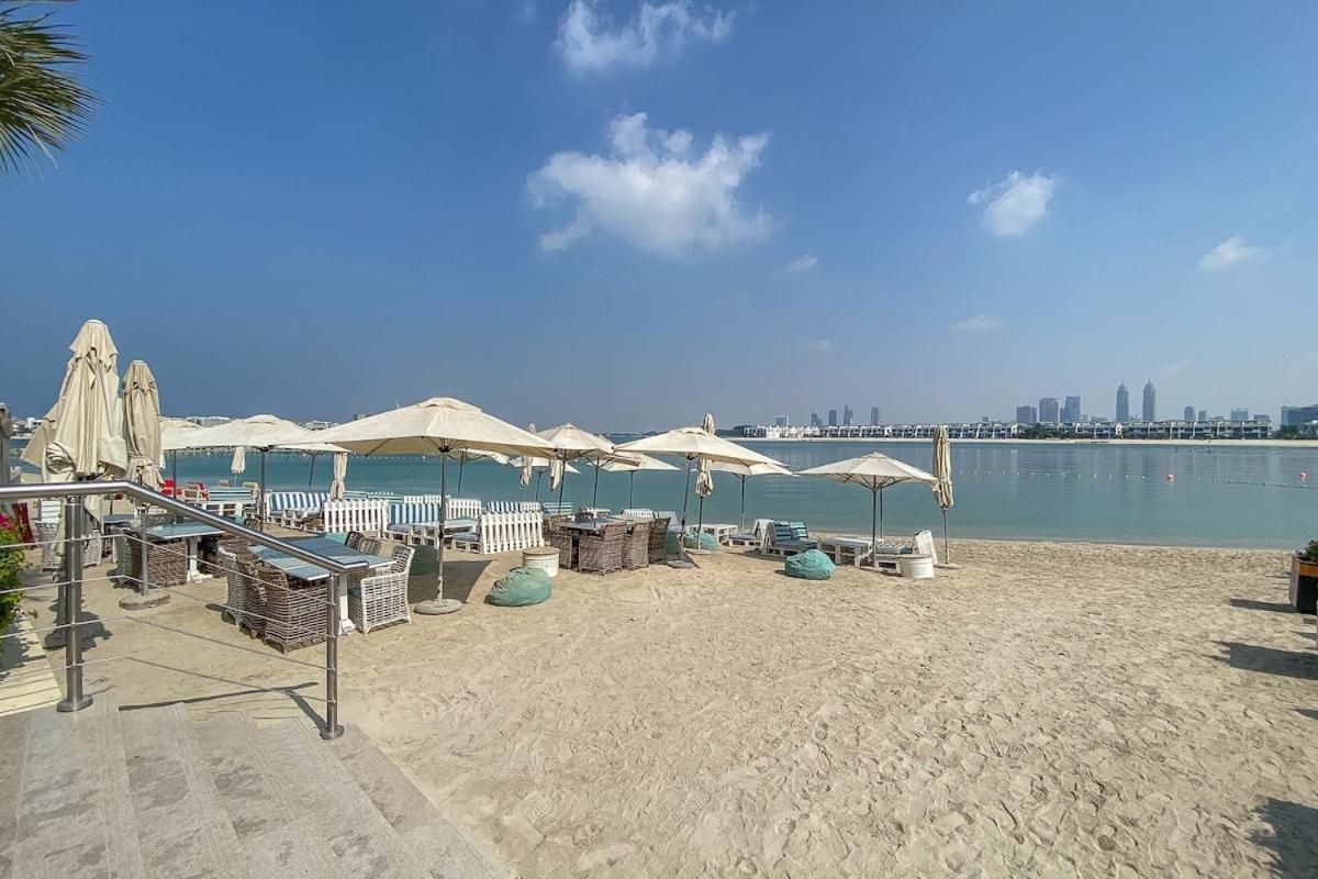 Apartment Spectacular Studio In Palm Jumeirah With Beachside Living Experience!