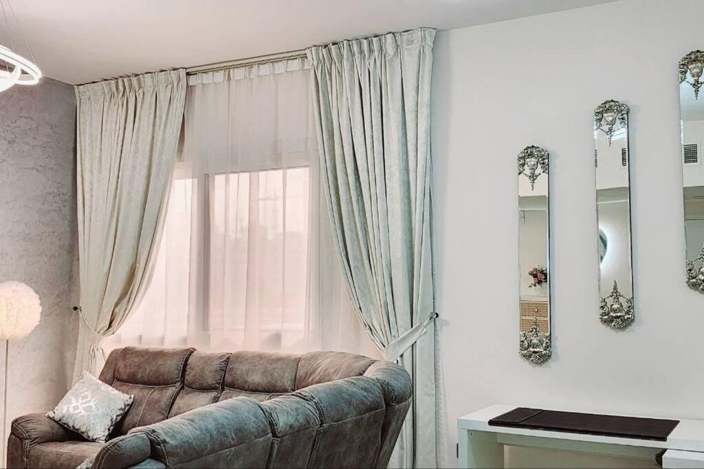 Apartment Cozy Urban 1br Dubai