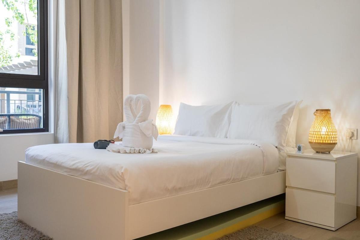 Apartment Peaceful 1-bedroom In Port De La Mer With Serene Garden Views!