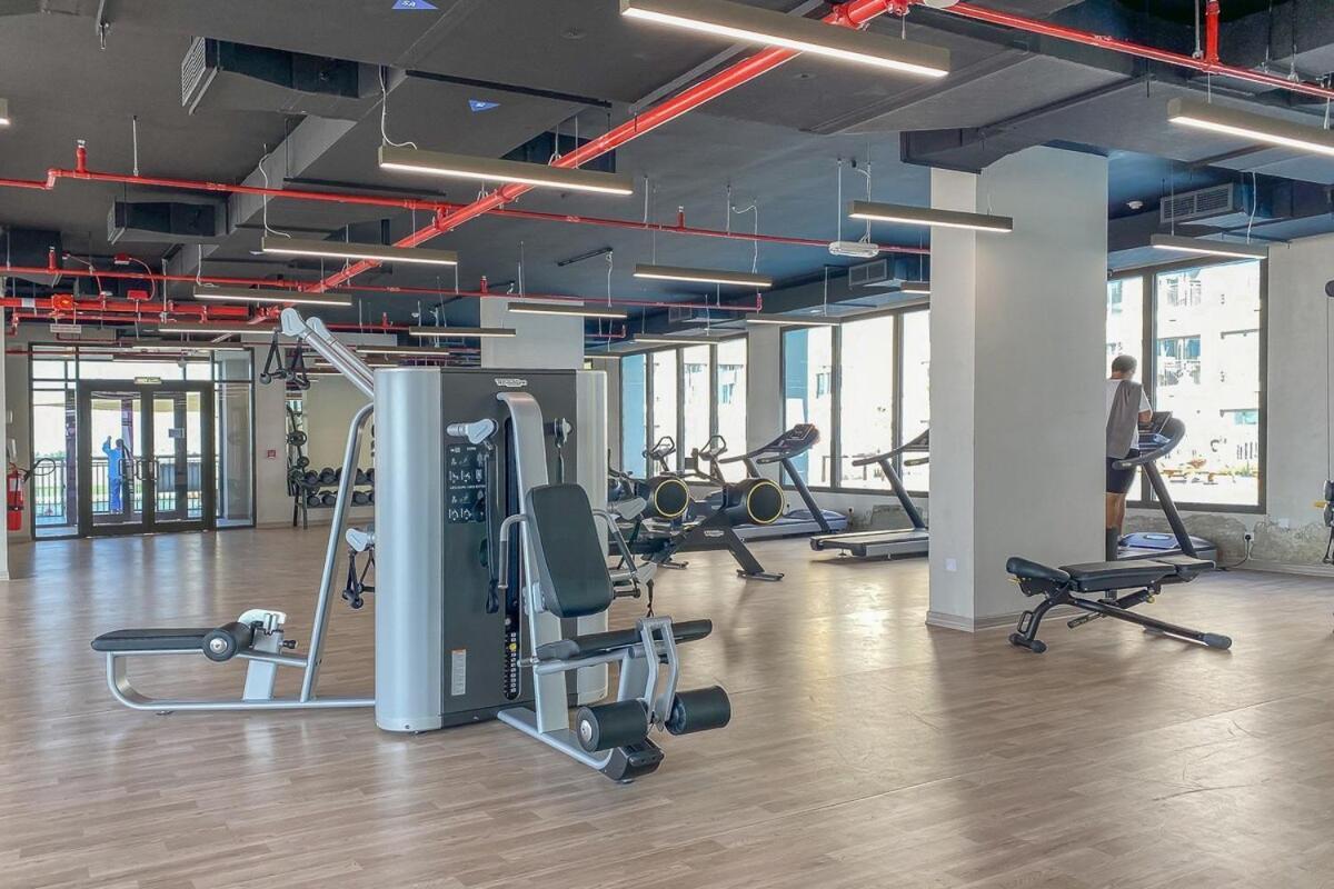 Minimalist Studio Perfect For 4 In Town Square! Apartment Dubai