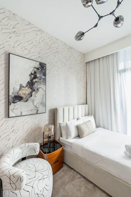 Nasma Luxury - Trendy & Stylish Living At Azizi Riviera 41 Dubai