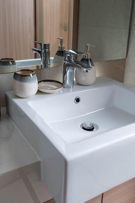 Apartment Nasma Luxury - Trendy & Stylish Living At Azizi Riviera 41
