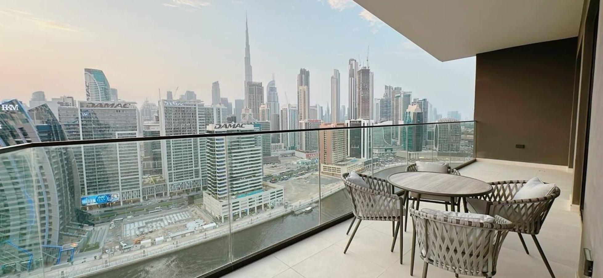 Apartment Premium 2br With Burj Khalifa View Dubai