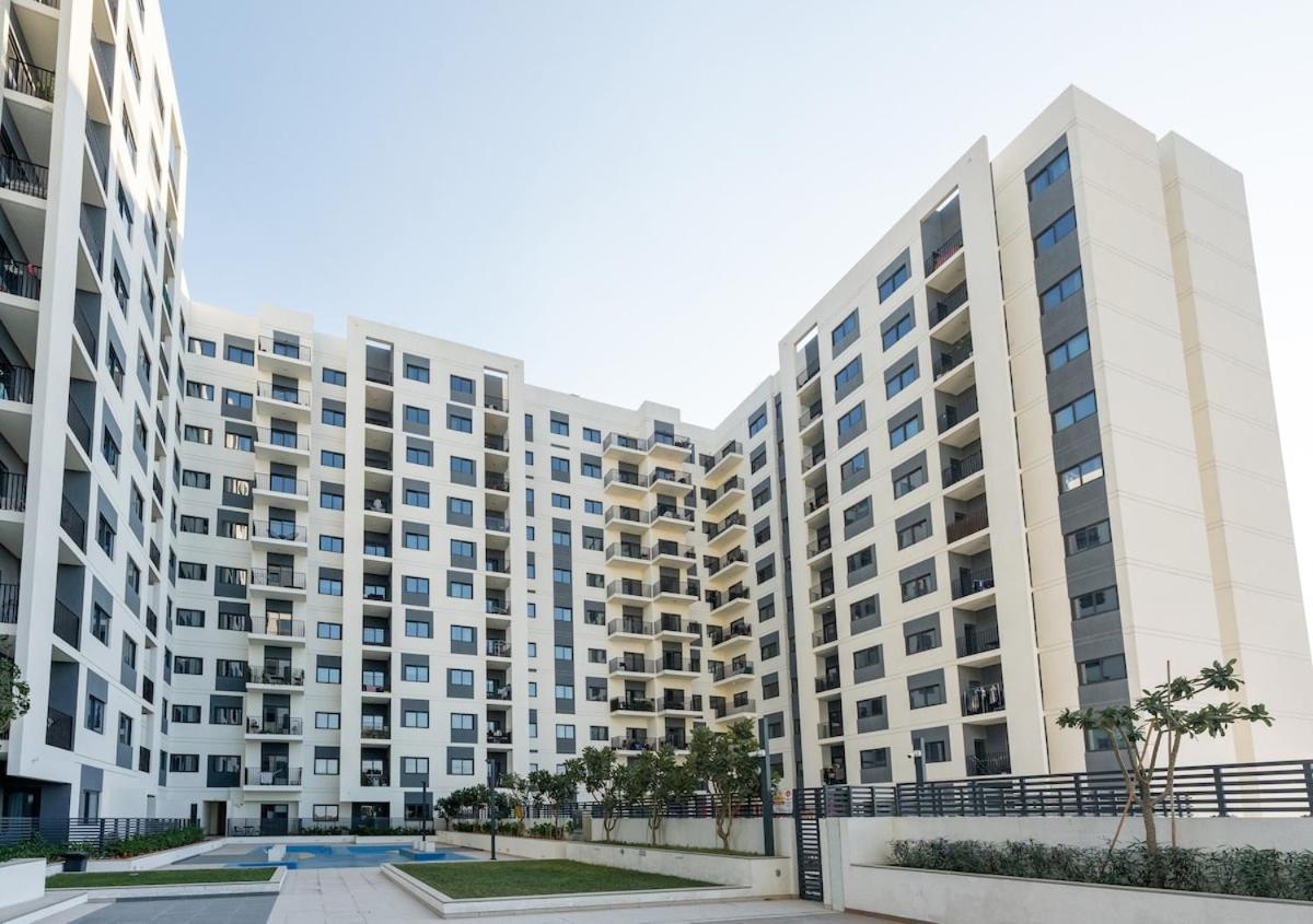 Soothing 1-bedroom With A Modern Kitchen And Dining Area In Jebel Ali *