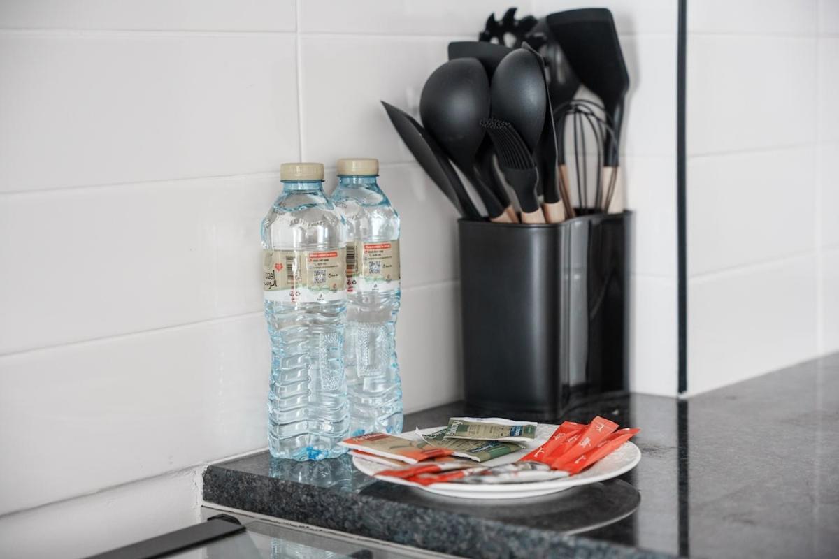 Soothing 1-bedroom With A Modern Kitchen And Dining Area In Jebel Ali Apartment *