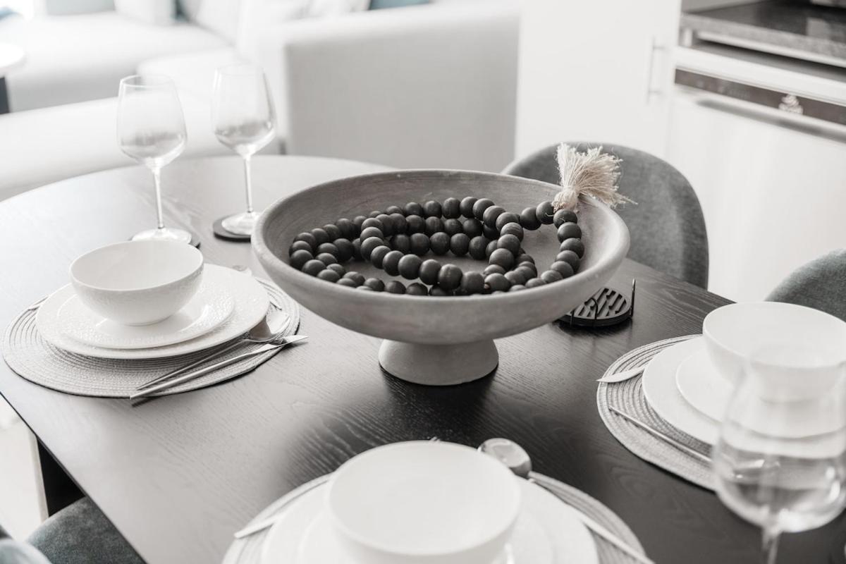 Soothing 1-bedroom With A Modern Kitchen And Dining Area In Jebel Ali Apartment *