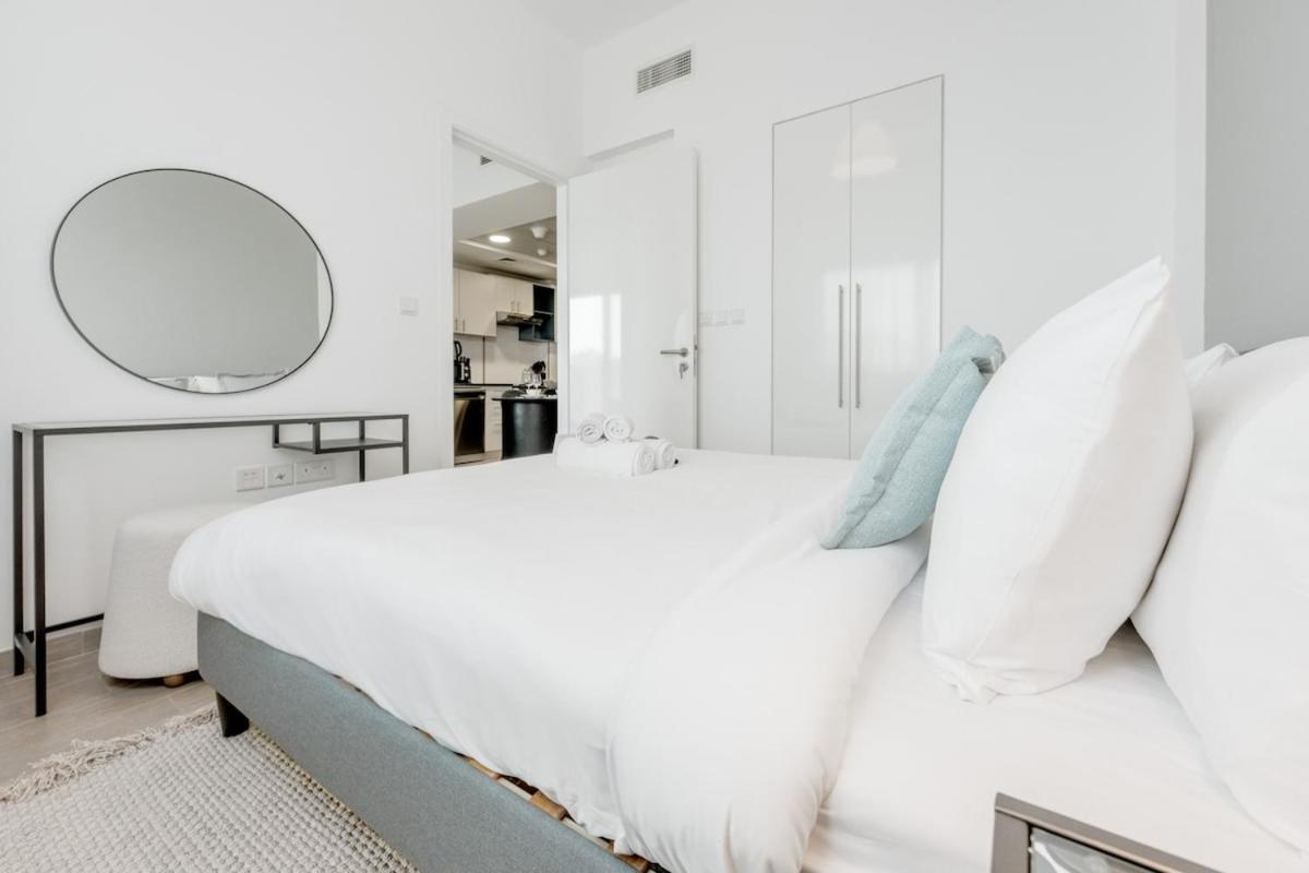 Apartment Soothing 1-bedroom With A Modern Kitchen And Dining Area In Jebel Ali *