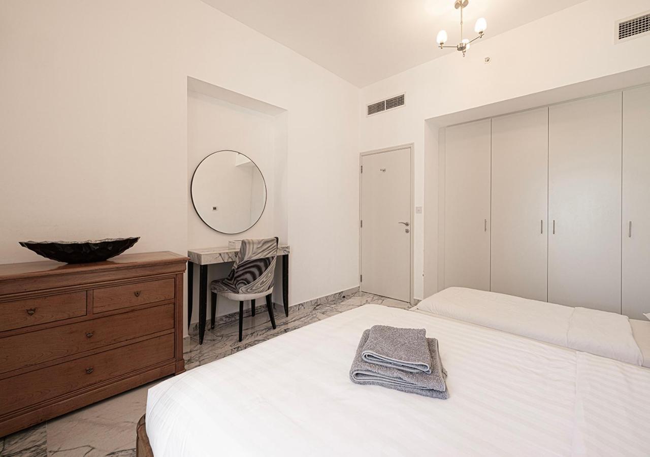 Apartment Luxury Sea View Beachfront 3 Bedroom Apt, Jbr Dubai