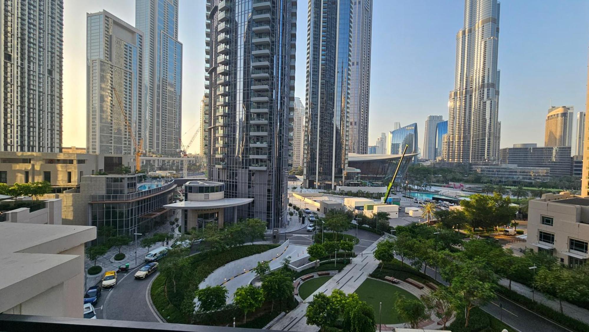 Mh- Stuning 2 Bedroom - Act Tower - Burj View - Downtown Ref501 *