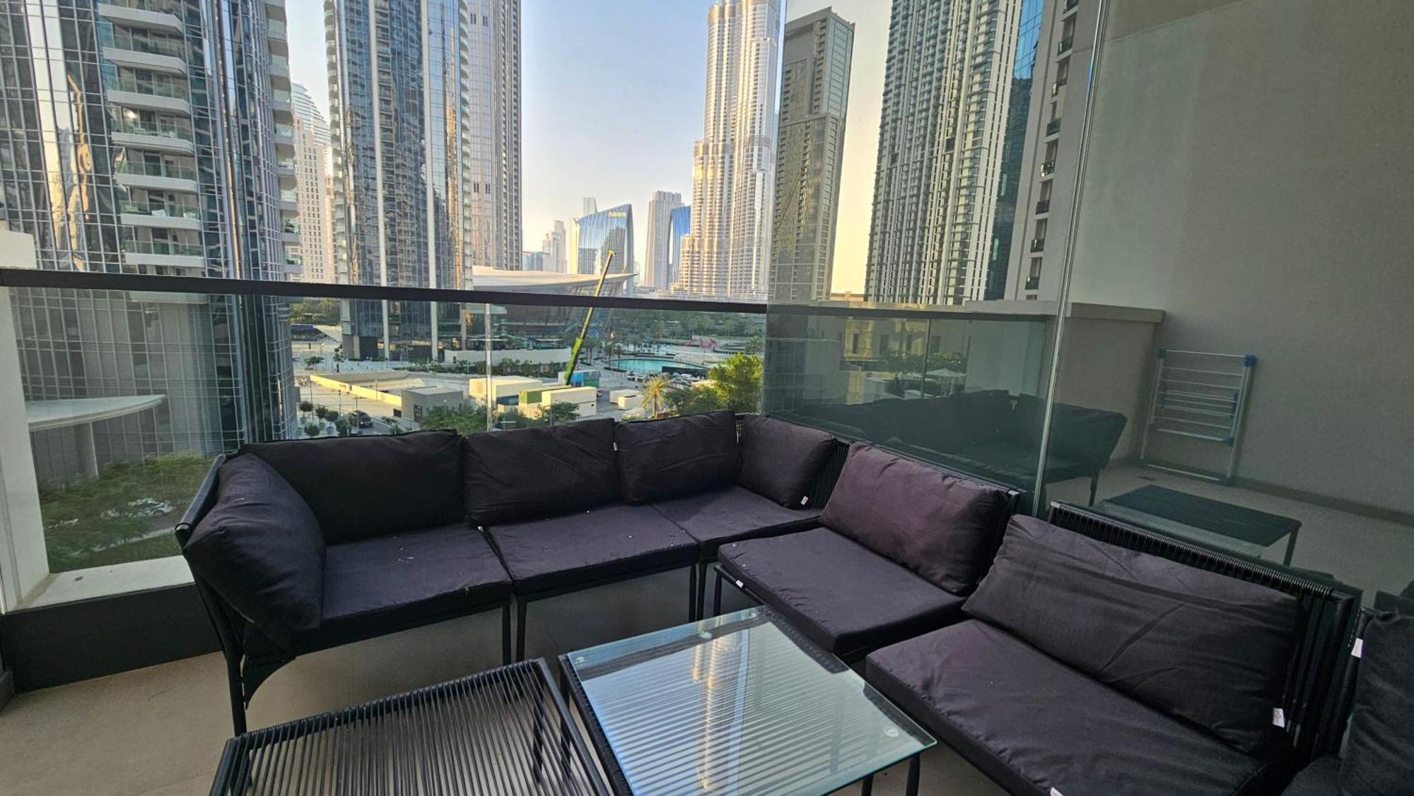Mh- Stuning 2 Bedroom - Act Tower - Burj View - Downtown Ref501 * Dubai