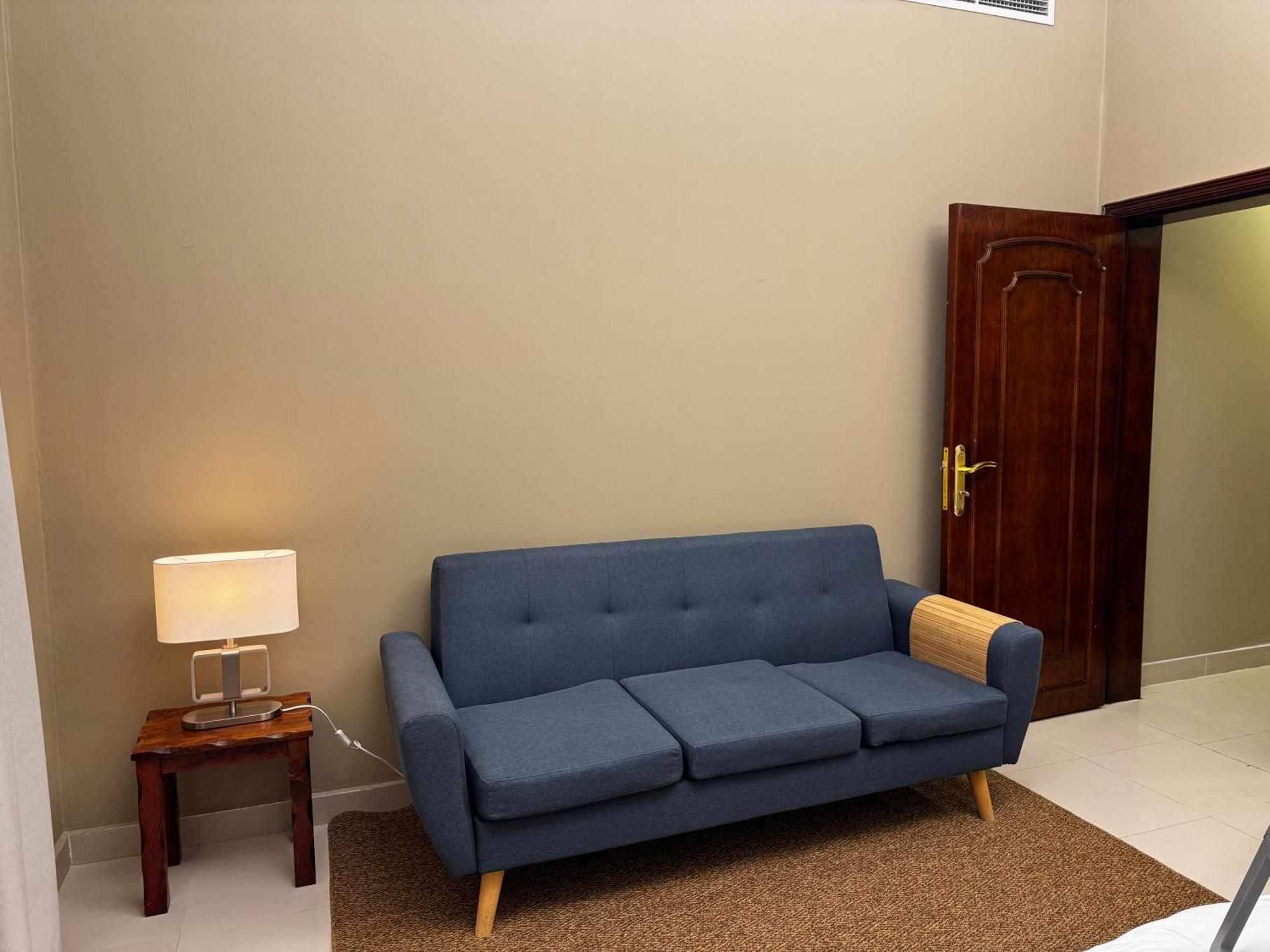 1br Unit In A Townhouse With Great Outdoors And Patio Dubai
