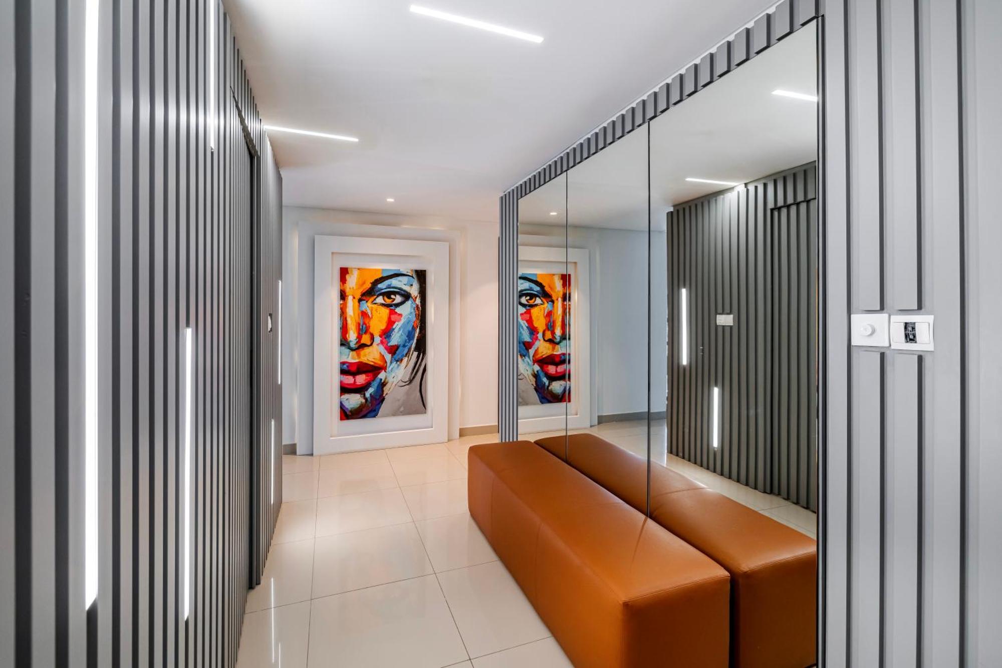 2br Blvd Point With Direct Access To Mall Apartment Dubai