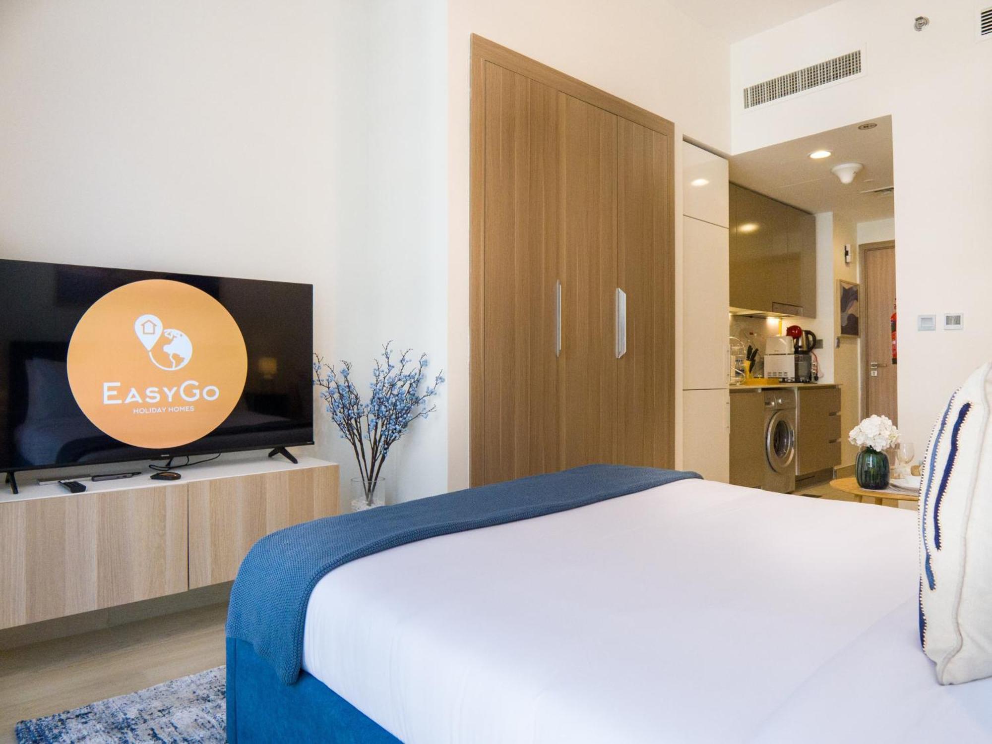 Apartment Easygo- Lavish Stu With Pool View In Azizi Riviera Dubai